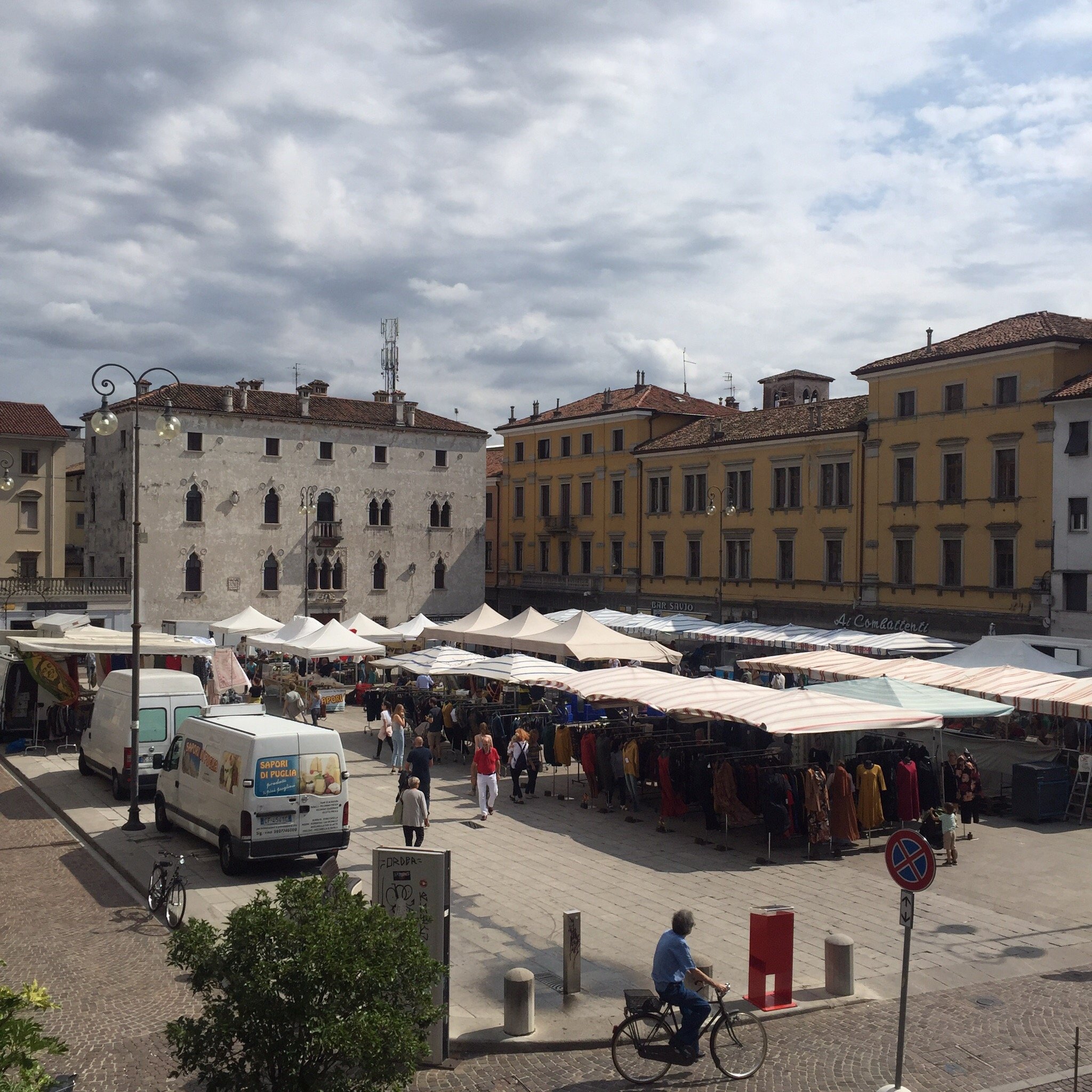 Vans b outlet store udine