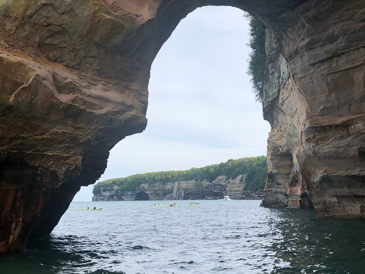 lake superior boat tours bayfield