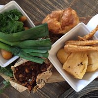 Nut roast platter