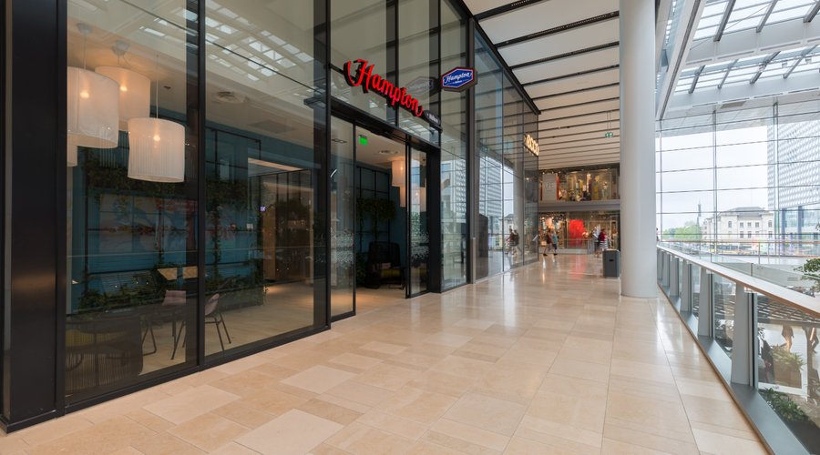 We are located within shopping mall Hoog Catharijne and within a 5 minute walk to Utrecht Centre and Utrecht Central Train Station. 