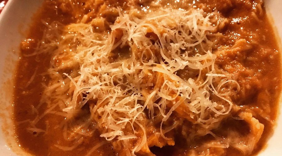 Filindeu in brodo di mare. Uno spettacolo