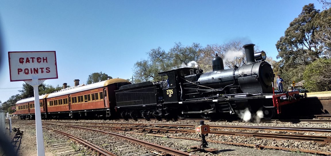 steam train trips sydney