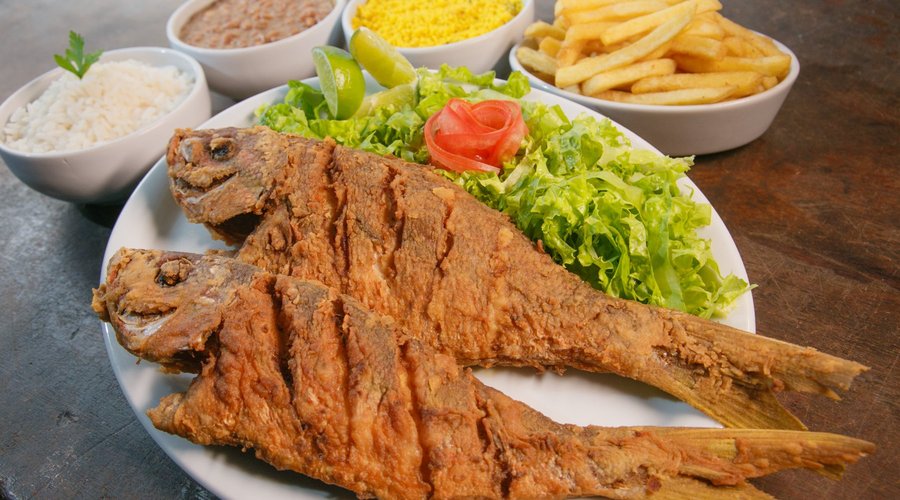 Refeição de Peixe Frito