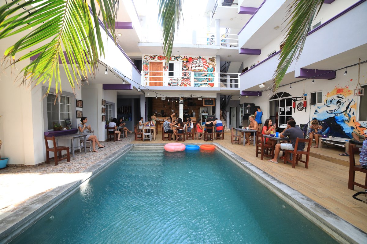 balu hotel