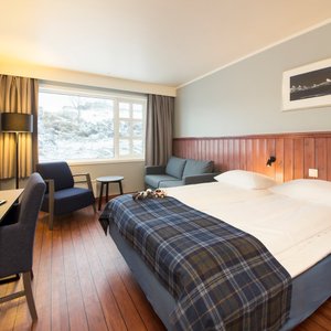 Sommaroy arctic hotel family room