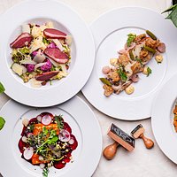 Join us for breakfast, lunch or dinner! Every day from 7.30 am to 10 pm.