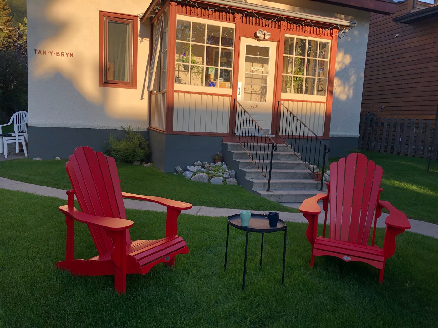 Tan - Y - Bryn B&B, Alberta, Canada