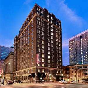 Experience the convenient location of our all-suite hotel two blocks from Inner Harbor and near popular attractions such as the Baltimore Convention Center, Camden Yards, and Johns Hopkins Hospital.