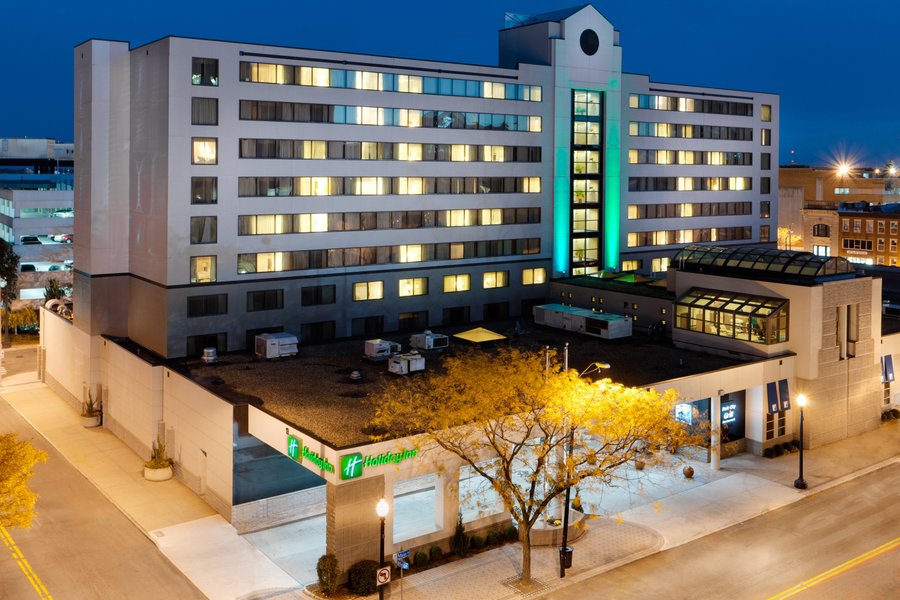 HOLIDAY INN BRIDGEPORT $95 ($̶1̶1̶6̶) - Updated 2020 Prices & Hotel ...