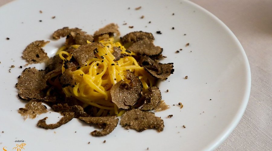 Tagliolini al tartufo (in stagione)