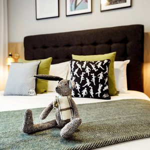 Wilde Aparthotels by Staycity - Checkpoint Charlie Berlin in Berlin, image may contain: Cushion, Home Decor, Pillow, Furniture