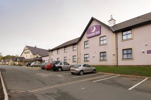 Party - Review Of Gwesty Carreg Bran Hotel, Llanfairpwllgwyngyll, Wales 