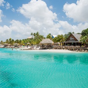 LionsDive Beach Resort, hotel in Willemstad