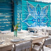 "A la amistad se la cuida y se la alimenta"
Il Faro Ristorante de Cocina Italiana & Wine Bar.
Un rincón italiano en José Ignacio, Uruguay
