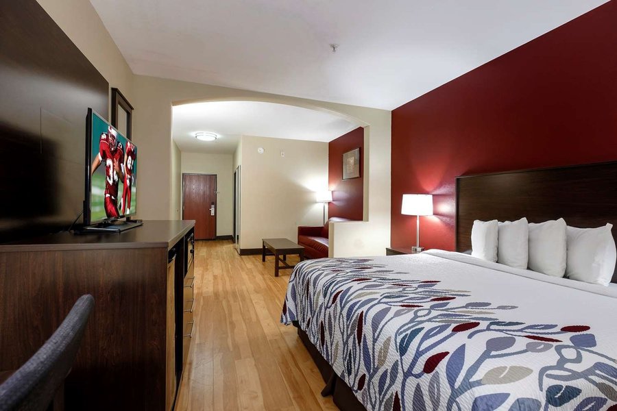 RED ROOF INN & SUITES LAKE CHARLES $63 ($̶7̶3̶) - Updated 2020 Prices ...