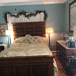 The Cressy House  Bed and Breakfast