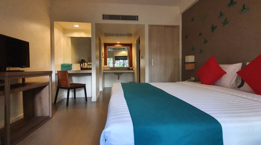 Oasis Deluxe Room - All on the ground floor with your own private patio. 