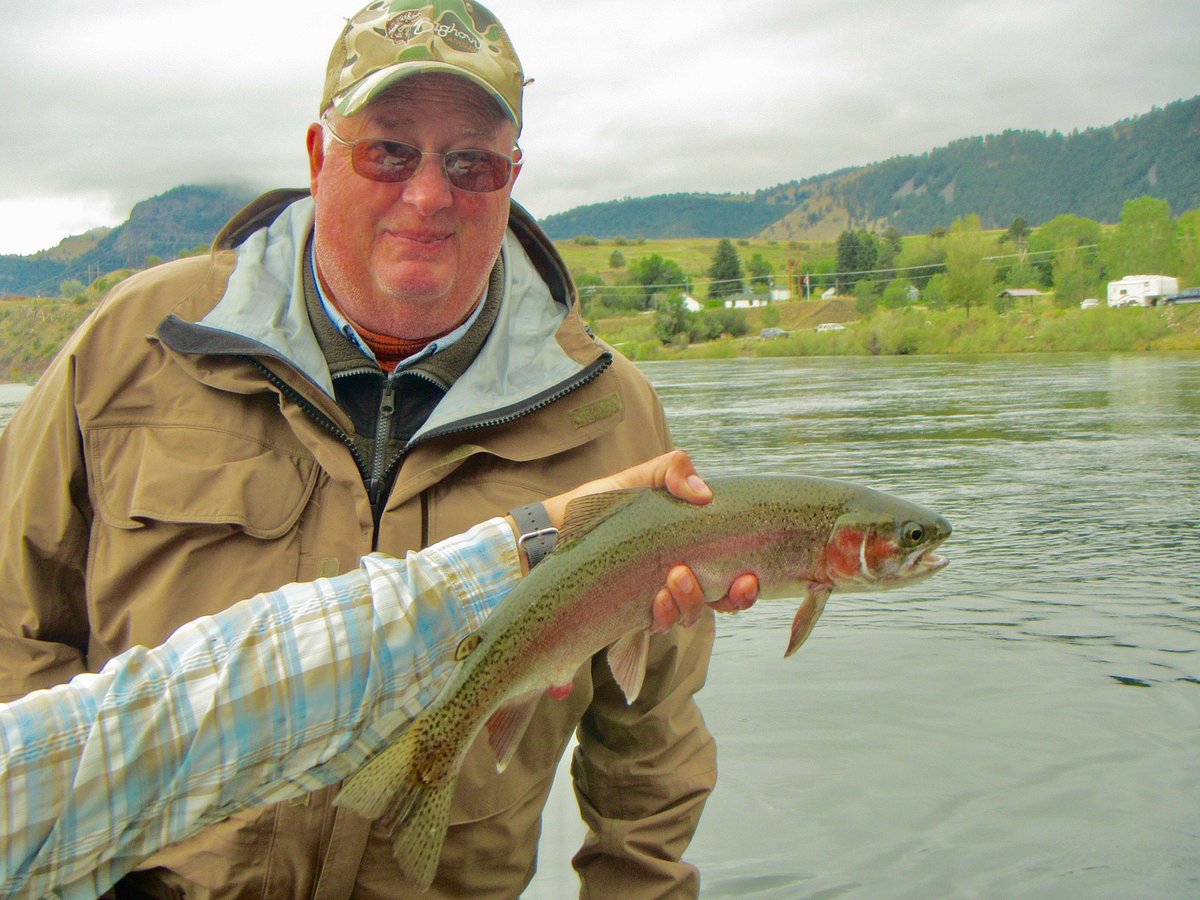 The Comprehensive Guide to Guided Fly Fishing Trips - Headhunters Fly Shop