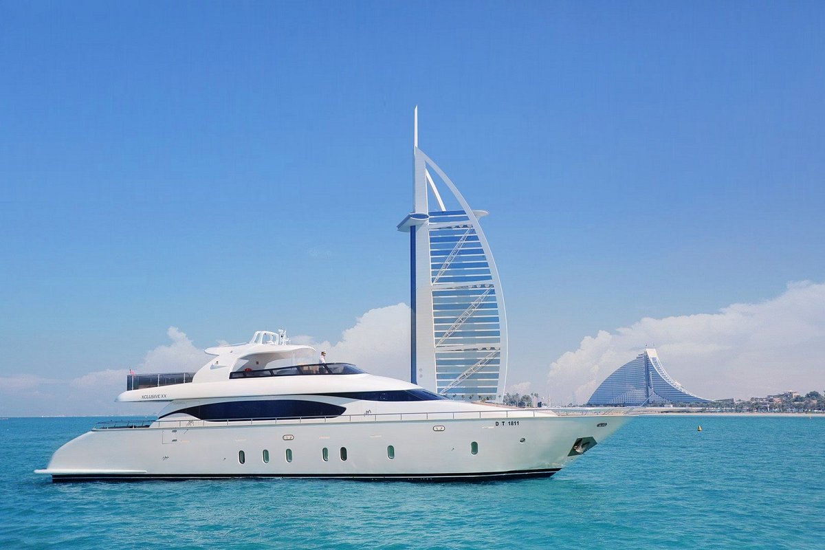 xclusive yachts speed boat tour