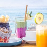 Breakfast by the sea, imaging waking up to this! Coffee from the best coffee beans prepared with care by our skilled barista's. Fresh juices and smoothies, to give you the vitamins you need. One of our breakfast favourites: the Chia Pudding: overnight chia in soy and coconut milk, mix berries compote, watermelon, granola, pineapple and almonds (vegan). See you for breakfast!