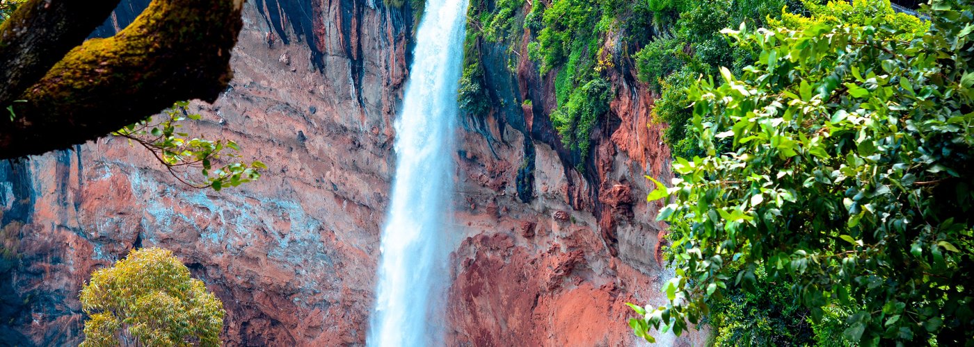 Sipi Falls is a nice place to unwind, relax and literally chill out away from the hustle and bustle of the towns and cities and its one of the most stunning waterfalls