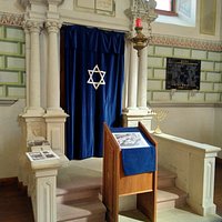 Armoire contenant les rouleaux de la Torah