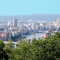 Vue prise dans le parc de la citadelle