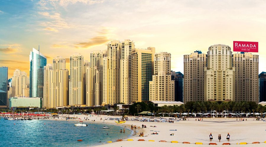 Ramada Hotel and Suites by Wyndham Dubai JBR is located across from the famous Jumeirah Beach