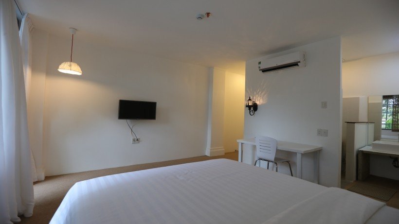 DELUXE DOUBLE ROOM