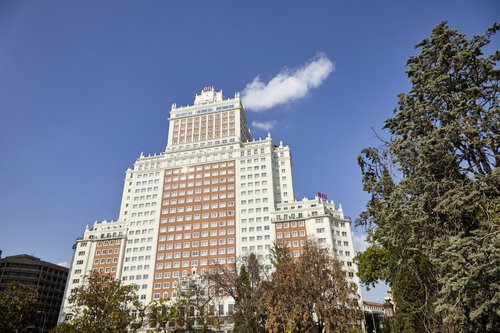 Recommended Hotel: Hotel RIU Plaza España Image 3