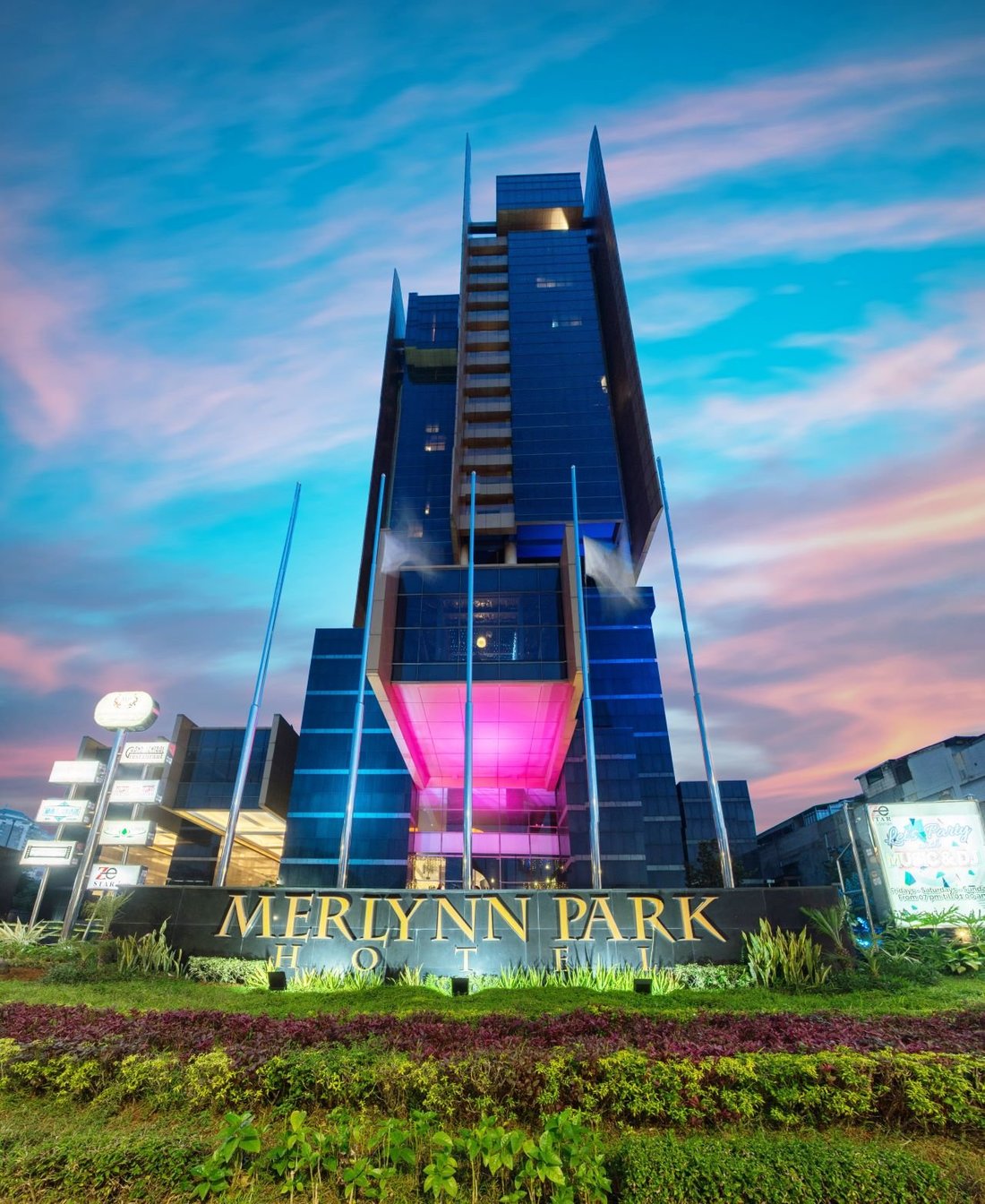 hotel merlynn park jakarta pusat alamat