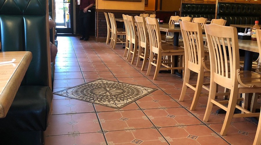 El Azteca Mexican Restaurante