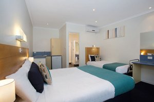 Room & Suite