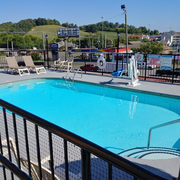 THE 10 CLOSEST Hotels to Resort At Governors Crossing, Sevierville