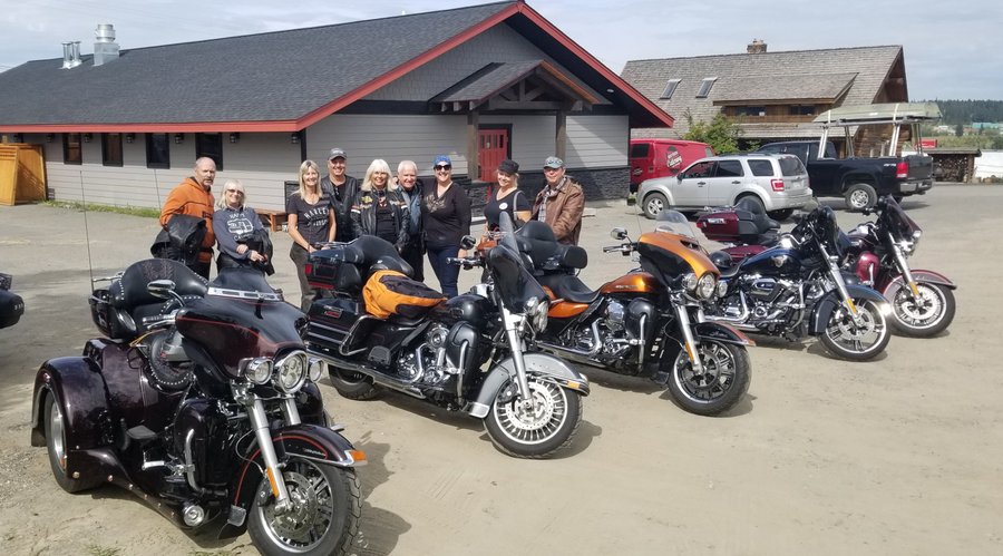 Lots of room in the parking lot for your bikes.  Owner ride too so they love seeing all the bikes outside!!
We have a great selection of craft beers, wine and non alcoholic beverages and a modern, creative menu to enlighten your taste buds.