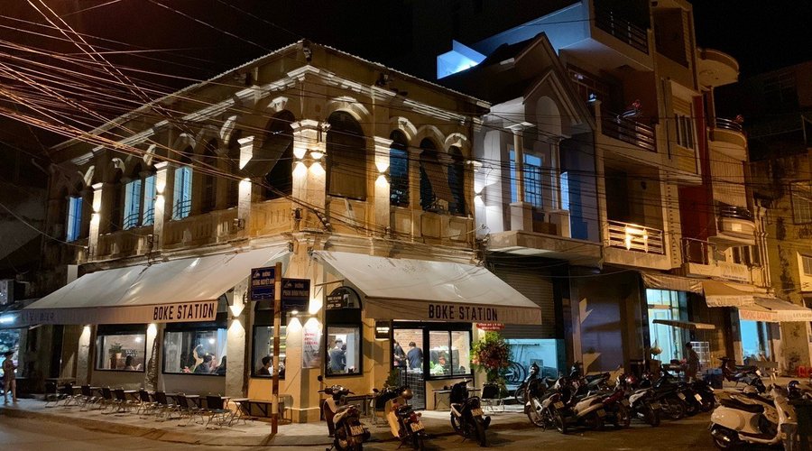 NIGHT VIEW