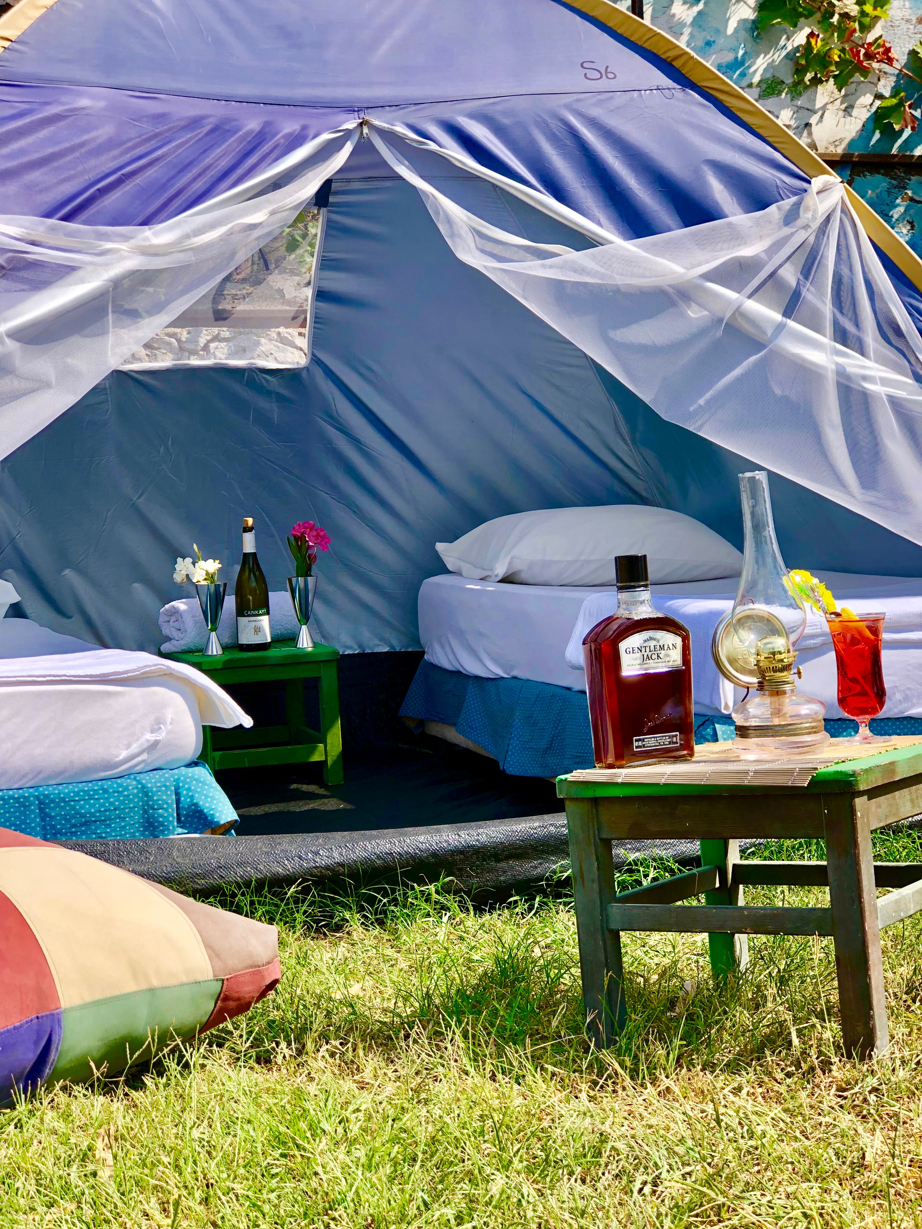 hangout camping table