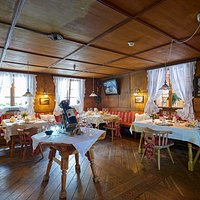 Genussvoll speisen Gourmet-Restaurant Krone-Stuben in Romantik Hotel "Die Krone von Lech"