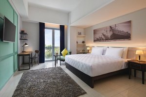Room & Suite