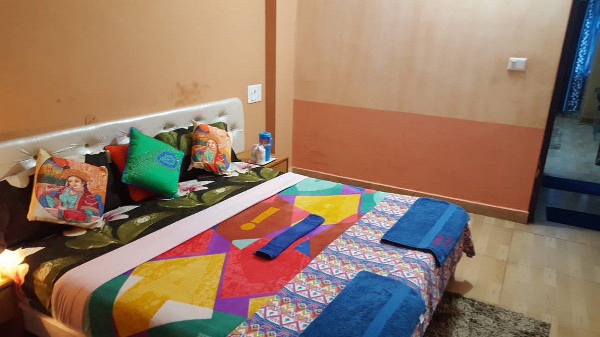 HARI OM YOGA VIDYA SCHOOL - Hostel Reviews (Rishikesh, India)