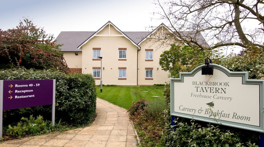 Premier Inn Taunton Ruishton (M5, J25) hotel exterior