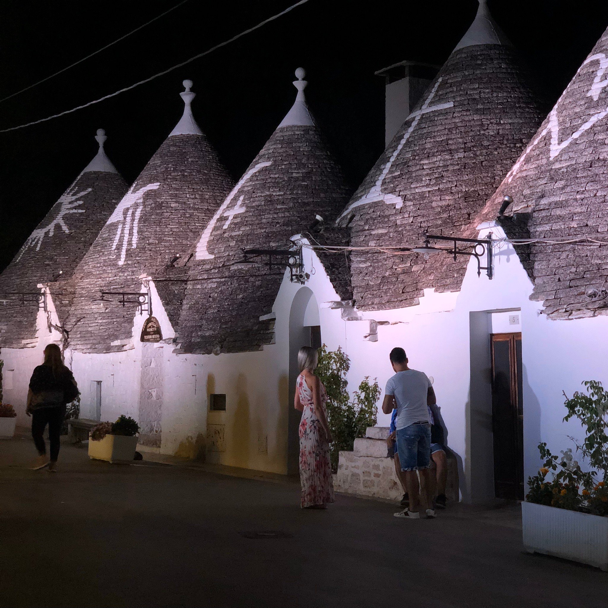 WELCOME TO ALBEROBELLO (AU$98): 2022 Prices & Reviews (Italy - Puglia ...