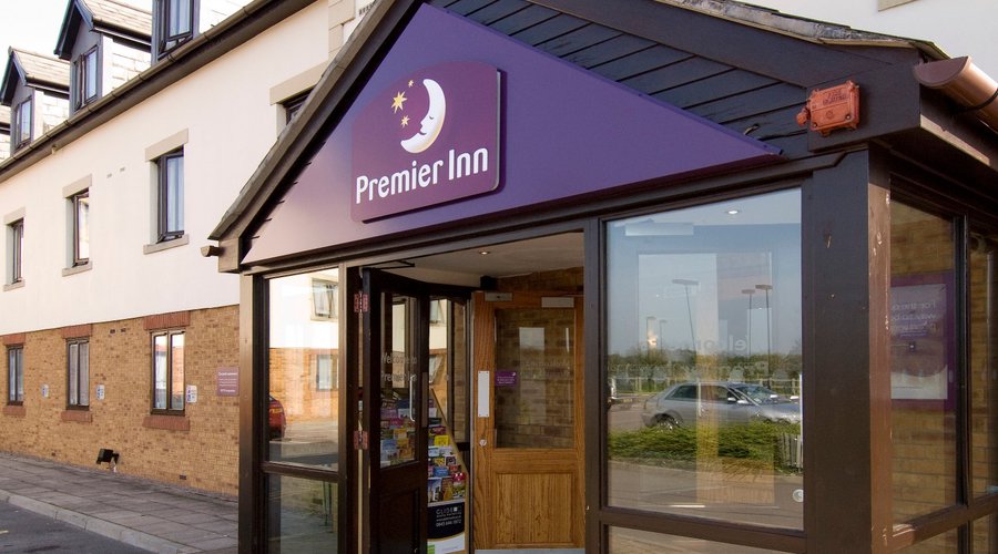 Premier Inn Gloucester (Barnwood) hotel exterior