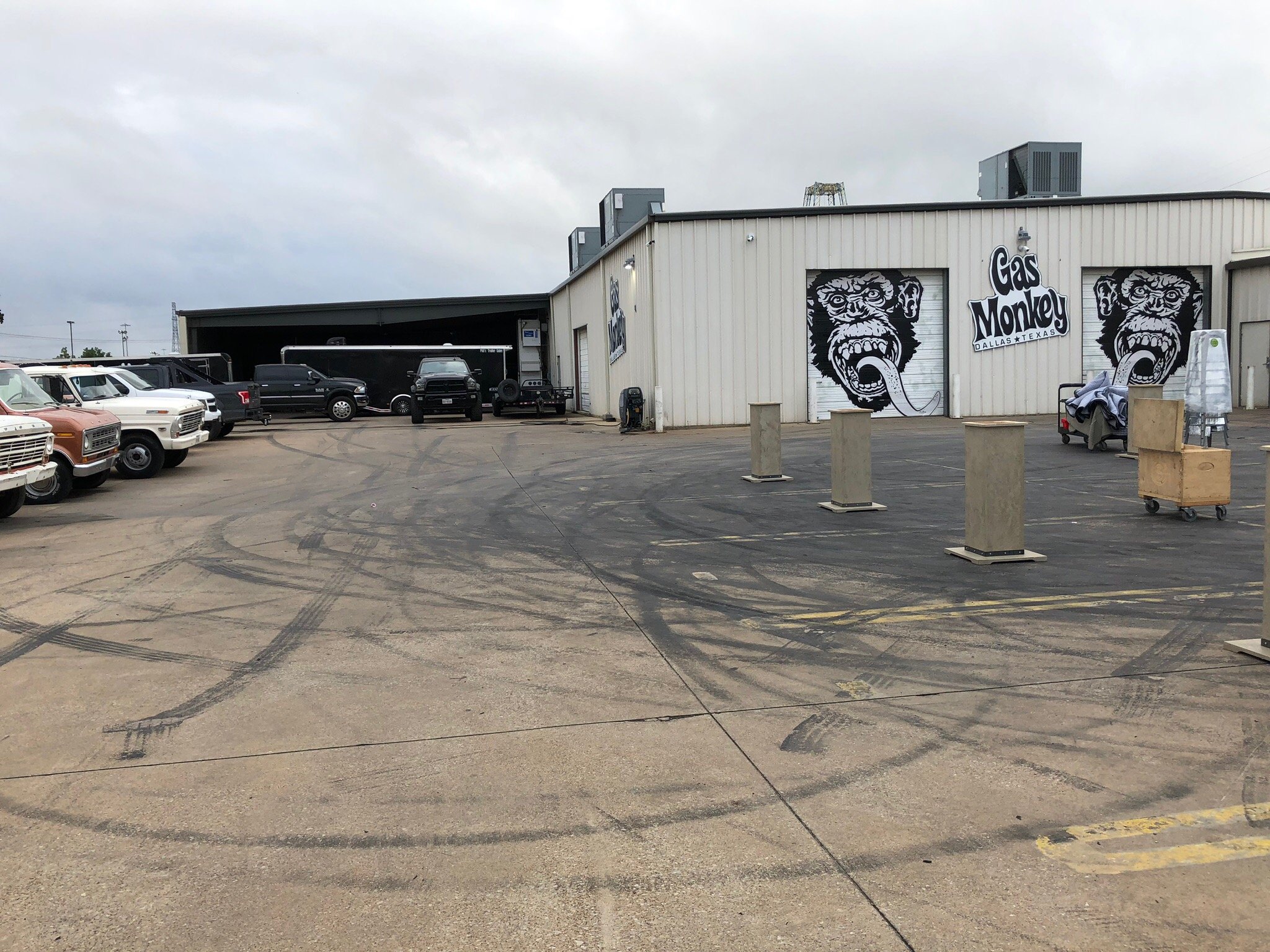 gas monkey garage shop