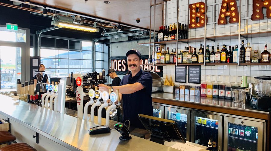 Bar
