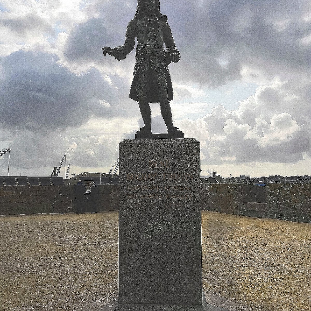 Sculpture De René Duguay Trouin Saint Malo Lohnt Es Sich