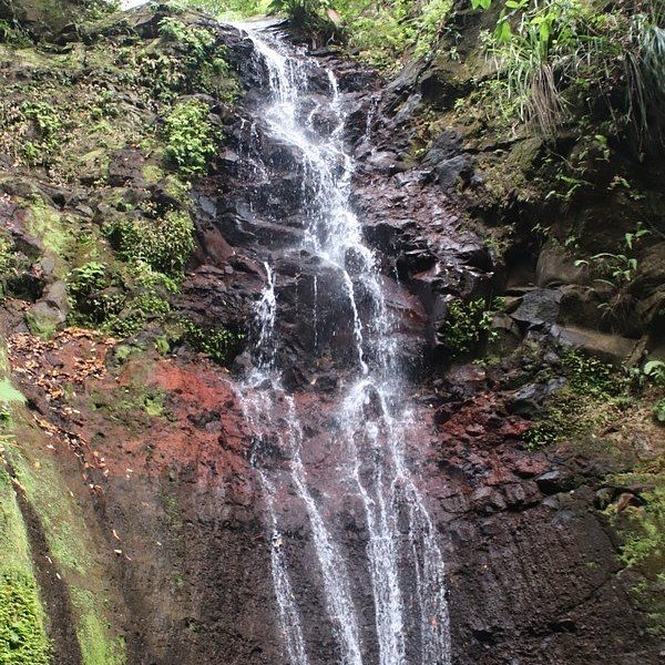 la cascade d'Anba So à Fond Lahaye image