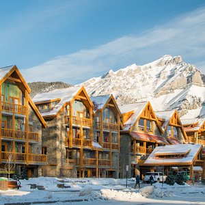Moose Hotel & Suites in Winter
