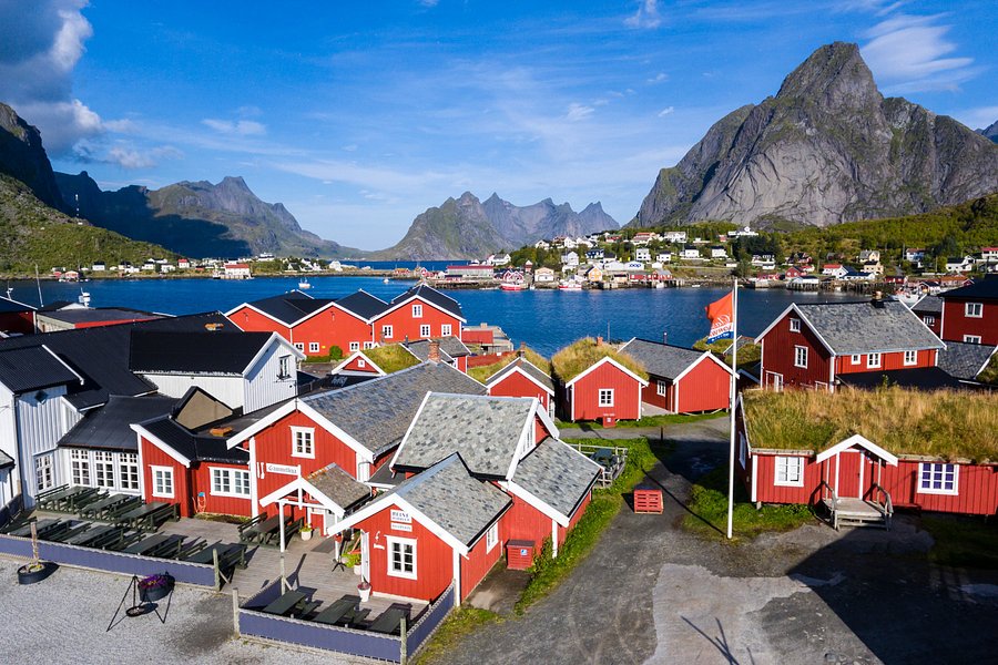 REINE RORBUER - BY CLASSIC NORWAY HOTELS - Prices &amp; Cottage Reviews (Lofoten Islands) - Tripadvisor