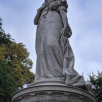 Monument to Queen Louise